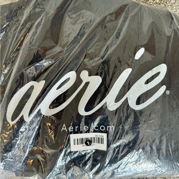 NWT Aerie Offline Chillside Snow Ski Pants •‎ True Black down alternative size S - Picture 3 of 16